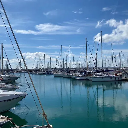 Lägenhet And New Furnished In Centre *